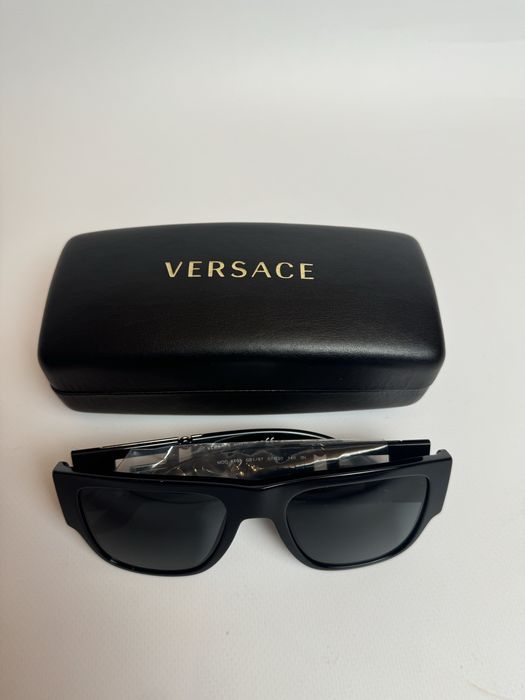 Нові оригінальні сонцезахисні окуляри Versace Sunglasses 0VE4403