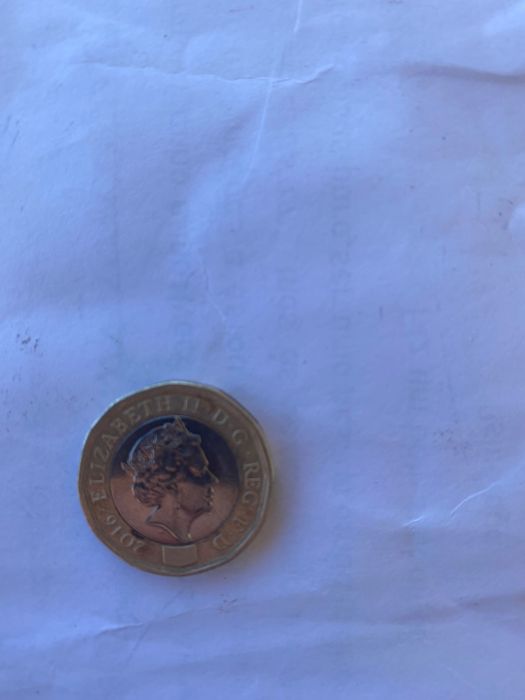 Oportunidade de moeda rara, Rainha Elizabeth II 2016, one pound.