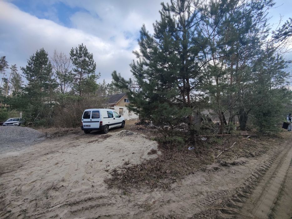 Продаж земельної ділянки з будинком під реконструкцію в с. Свидівок