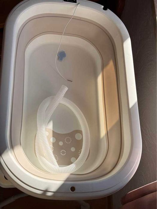 Sprzedam wanienkę niemowlęcą na stojaku