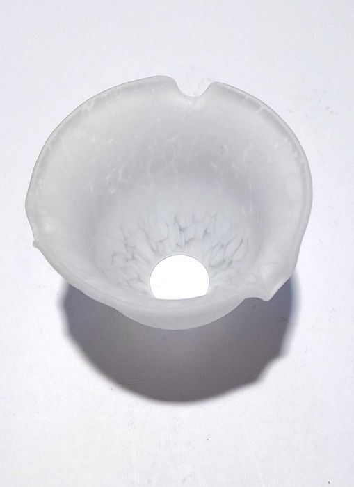 Tulipas Brancas em vidro soprado (80 Unidades)