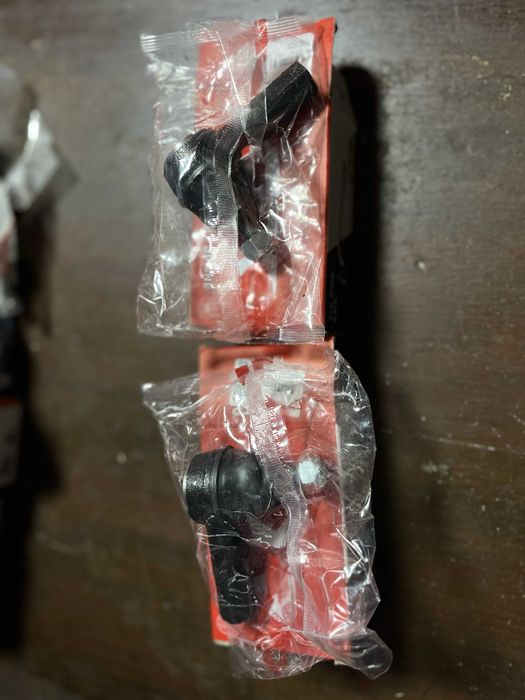 Рульовий наконечник CEM-14