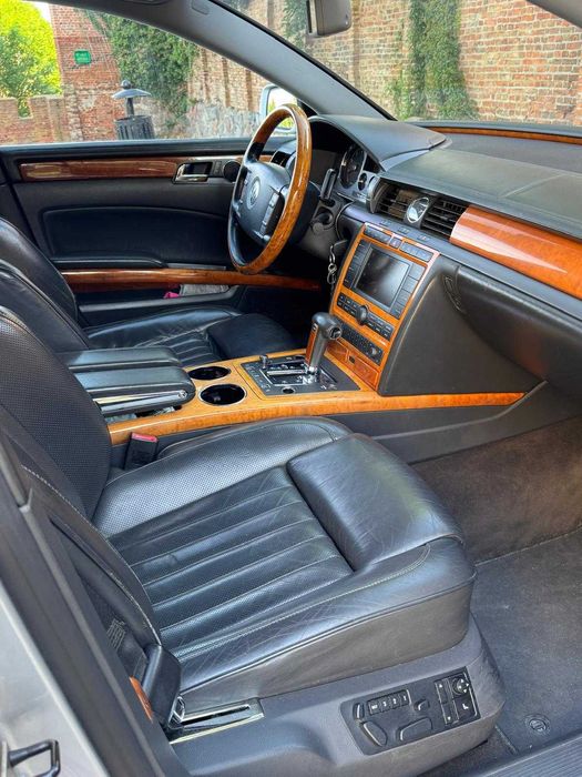 Volkswagen Phaeton LONG 4.2 V8 – 2003 r. – Luksus i Komfort Klasy Premium