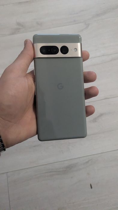 Google pixel 7 pro neverlok в хорошому стані