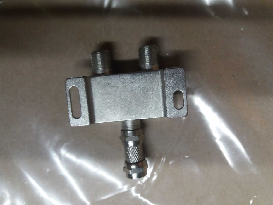 Stary Rozgałęznik antenowy Splitter