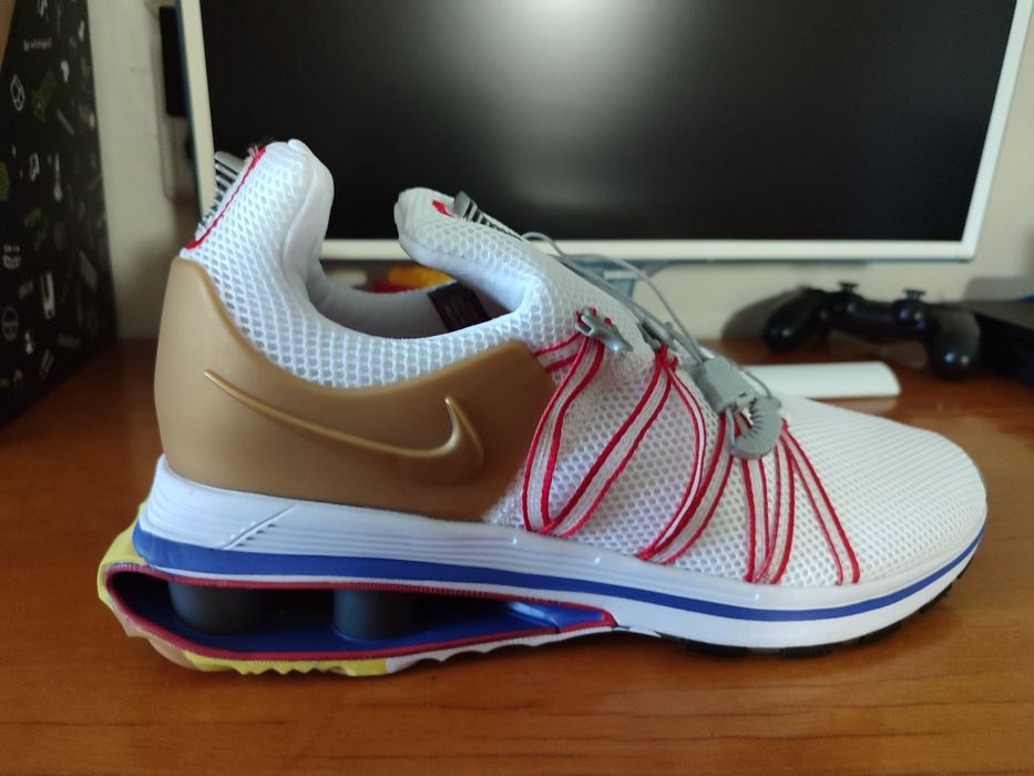 Обувь Nike Shox Gravity