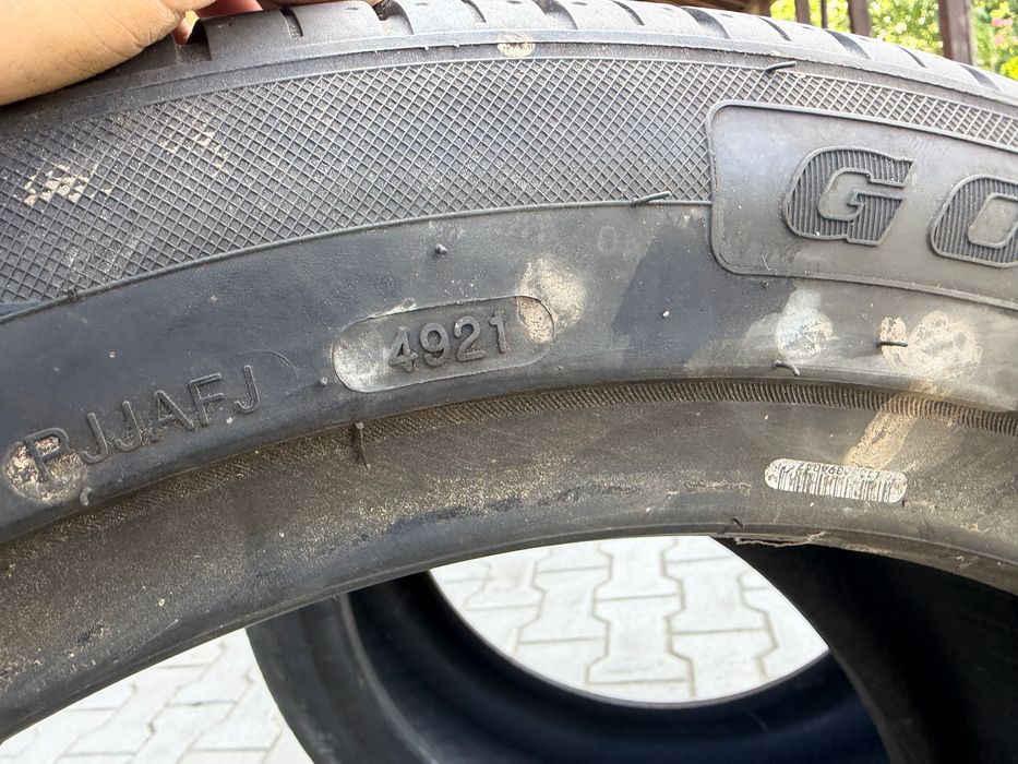 Sprzedam letnie opony goodride 245/45/19 w dobrym stanie