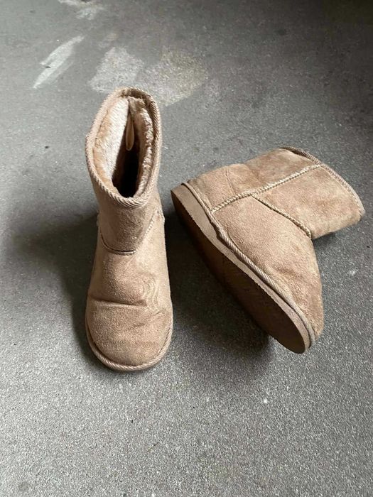 Buty w stylu EMU brązowe rozmiar 33.