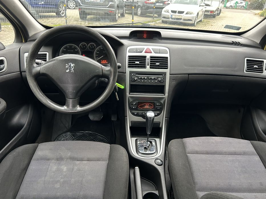 1.6 Benzyna 109KM AUTOMAT Kombi 7-osobowy Zarejestrowany