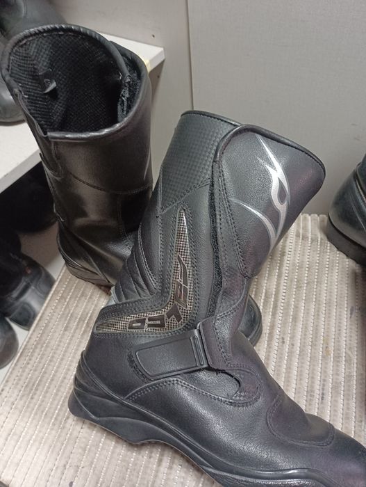 Calçado e luvas motard  em Stock (, Ocasião de negócio)