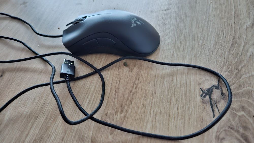Razer deathadder essential