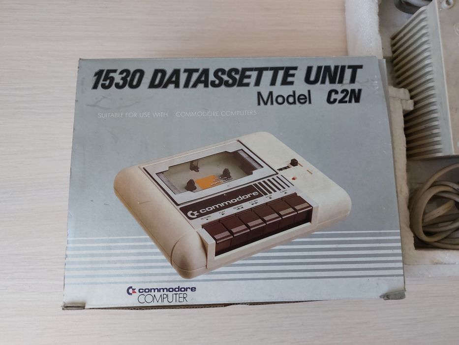 Zestaw Commodore 64 BOX, Night moves, C64