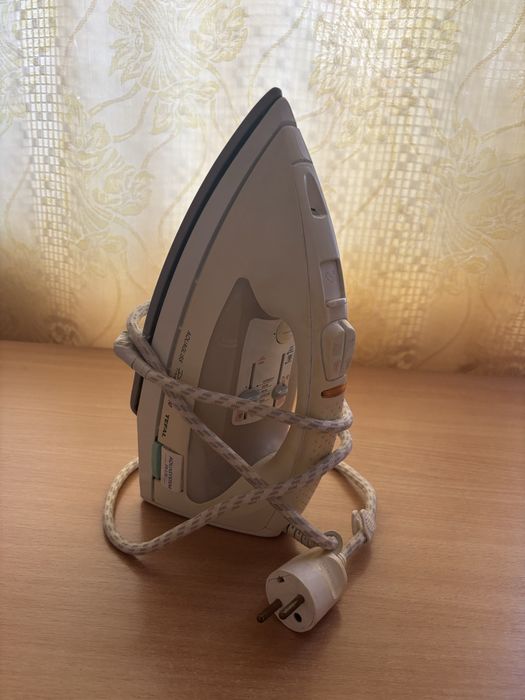 Неробоча праска Tefal 100