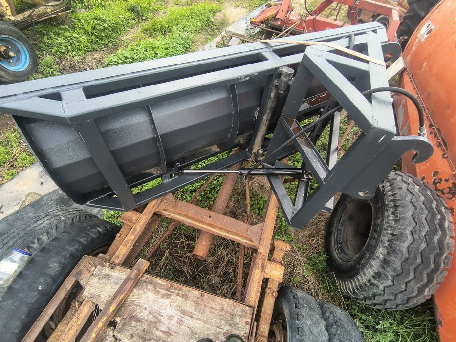 Pług do śniegu hydrauliczny do ładowarki 250cm kramer