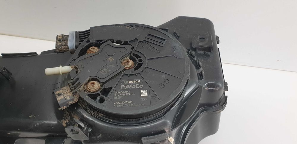 Zbiornik adblue mocznik bak Ford ranger Demontaż (autoabc2006)