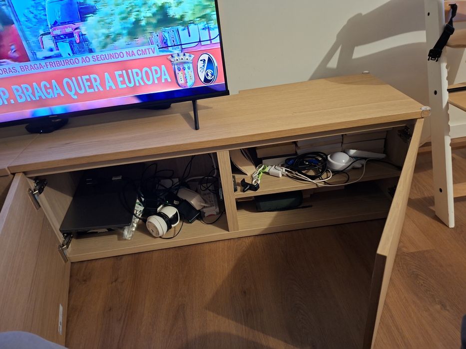 Móveis TV IKEA - 2 Móveis