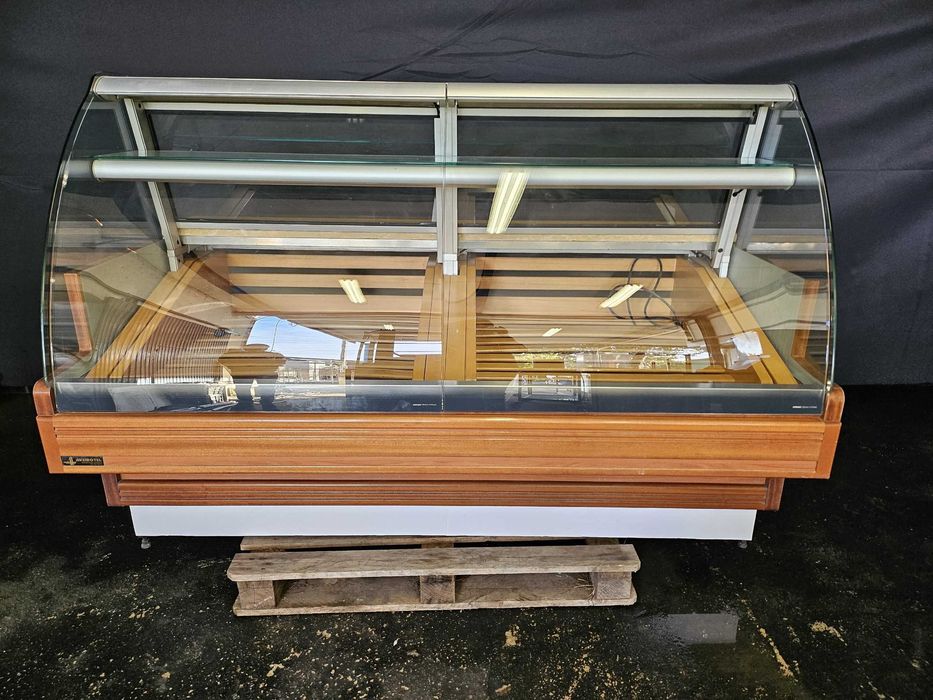Vitrines refrigeradas e neutras