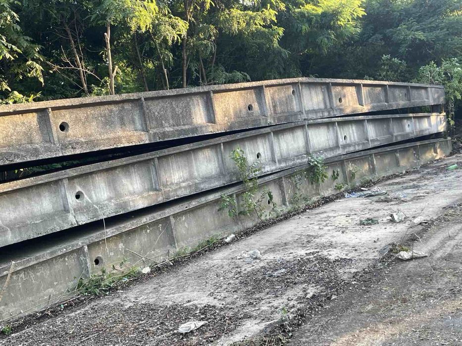 Продам бетонные плиты для крыши двухскатные