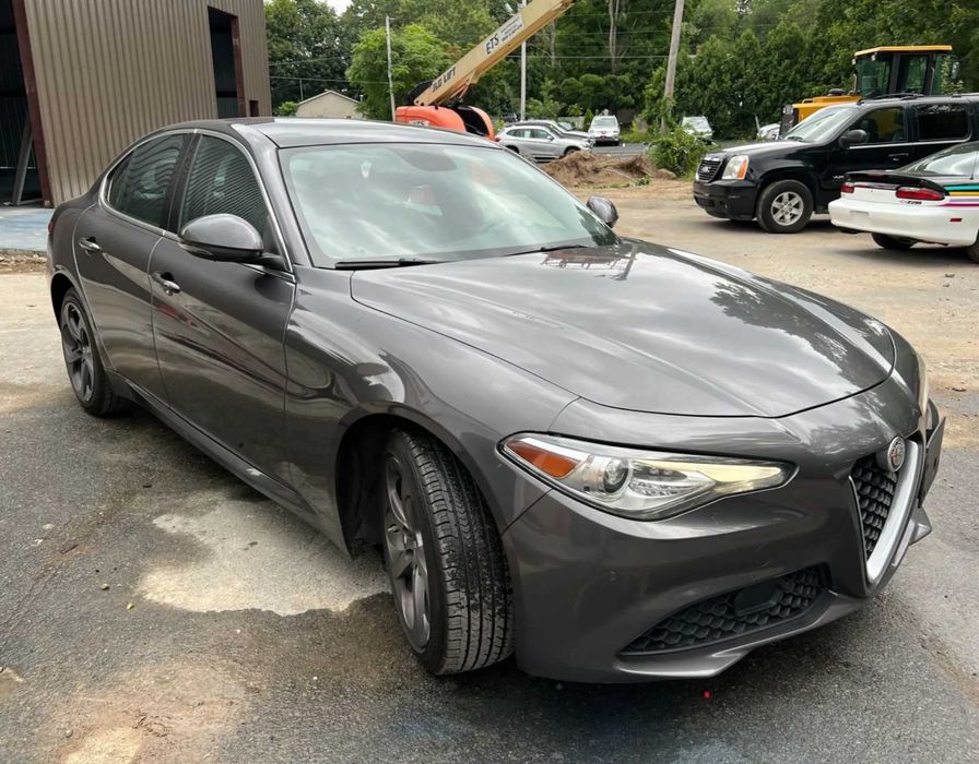 Бампер Alfa Romeo Giulia шрот разборка розборка розбірка джулія