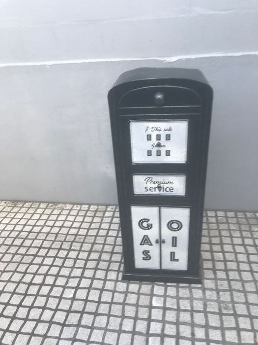 Móvel Estilo Bomba de Gasolina