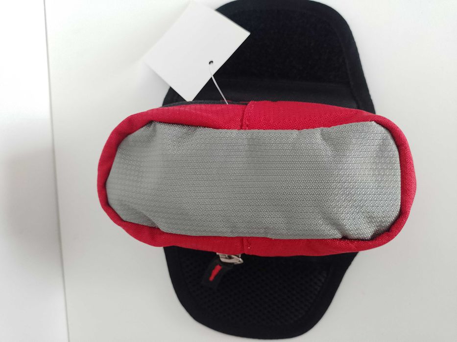 Etui saszetka nerka do paska na drobiazgi, klucze itp