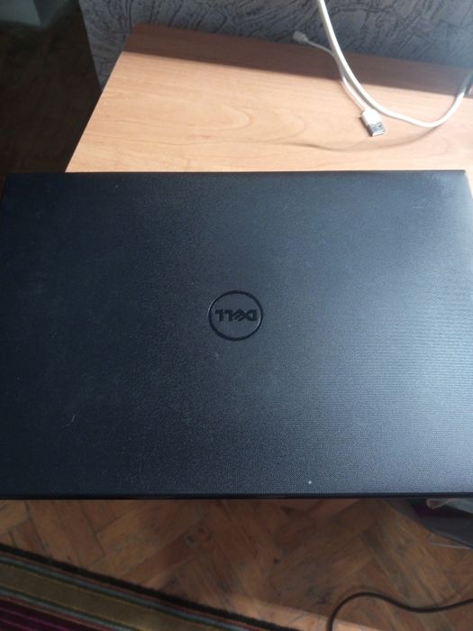 Ноутбук DELL 5551