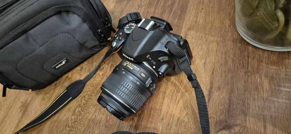 Máquina Fotográfica Nikon D5100, 18-55 e 70-300