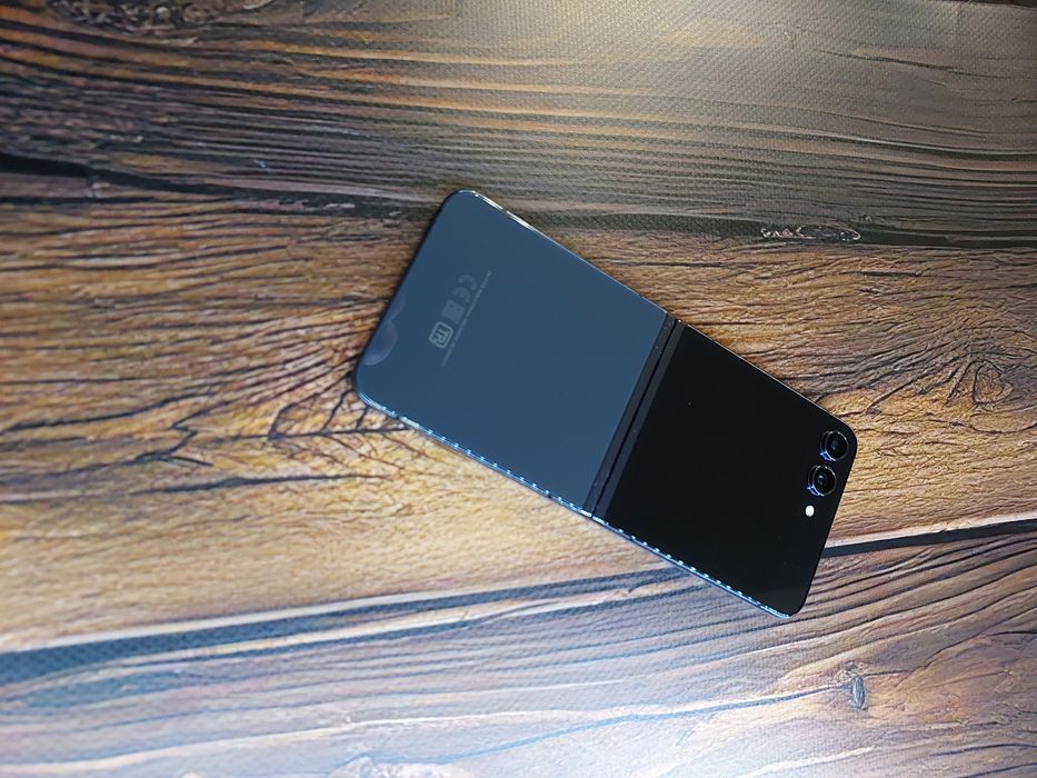 Samsung Z Flip 5 8/512 Duos