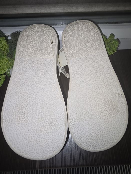 Босоніжки для дівчинки