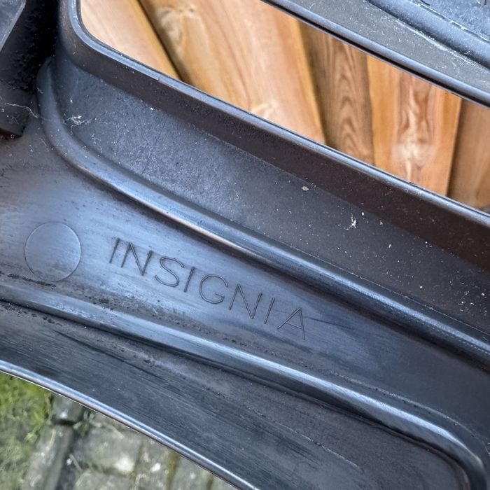 Opel Insignia B 17” 5x115 Astra J Zafira C z czujnikami