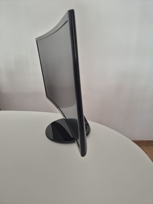 Monitor curvo Samsung 24"