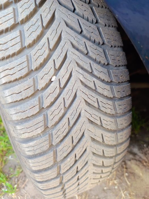 Терміново продам Ford B MAX 2013 року.