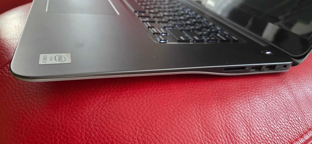 Dell inspiron 15 series 7000