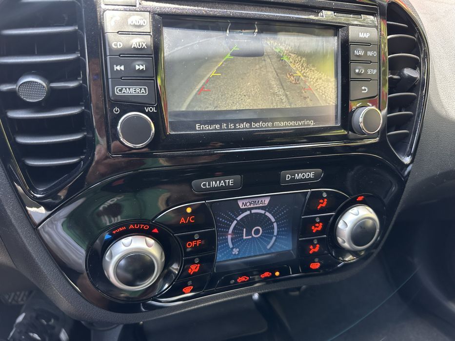 Nissan juke camera  marcha tras gps + extras