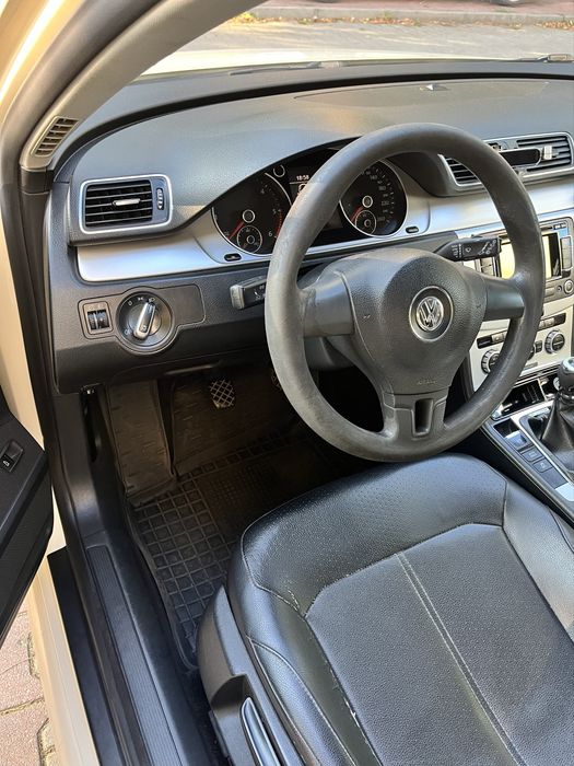 Volkswagen Passat 2012 VIN WVWZZZ3CZCE148260 фото оголошення 3 з 15