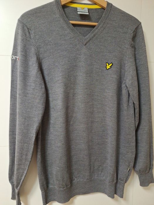 Klasyczny ,cieply z welna sweter Lyle & Scott made in Italy