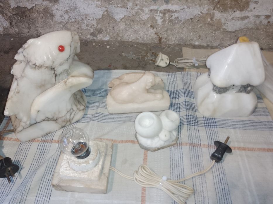 Продам светильники мраморные