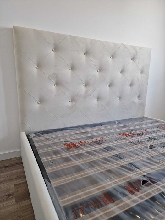 Camas De Casal Estofadas Top de Gama 190x140m Estrado Incluído 199€ !!