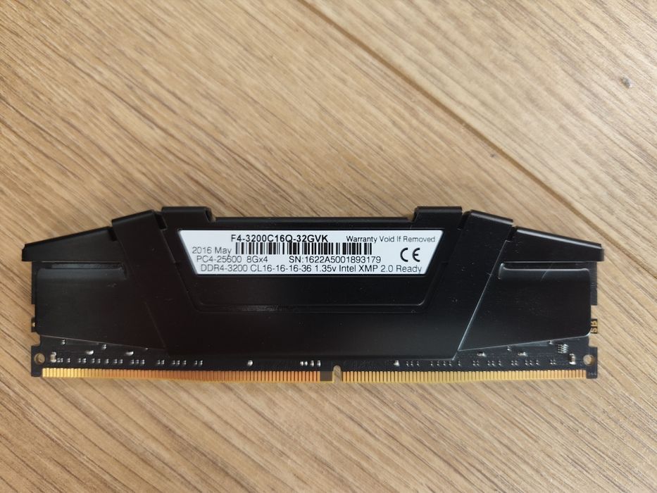 Super komputer PC, do pracy i gier.