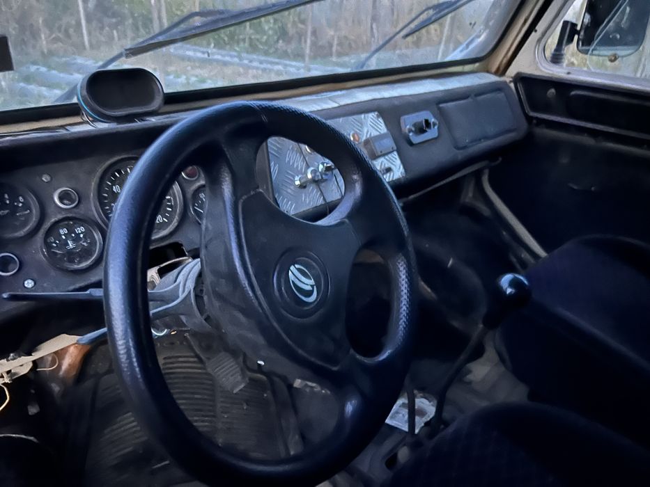 Продиється ЛуАз969 Волинь