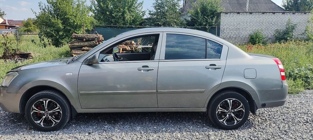 Продам CHERY ELARA 2011