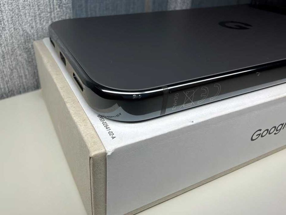 Google Pixel 10 Pro 128 GB, czarny bardzo mało użytkowany