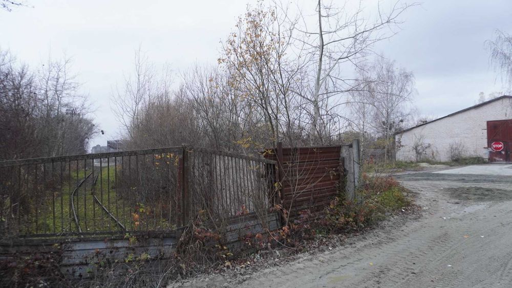 Майновий комплекс з виходом до залізничної колії на трасі Київ-Чоп