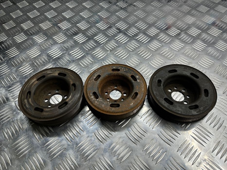 Шкив коленвала volkswagen golf 5 touran passat 1.8 2.0  06A105243E