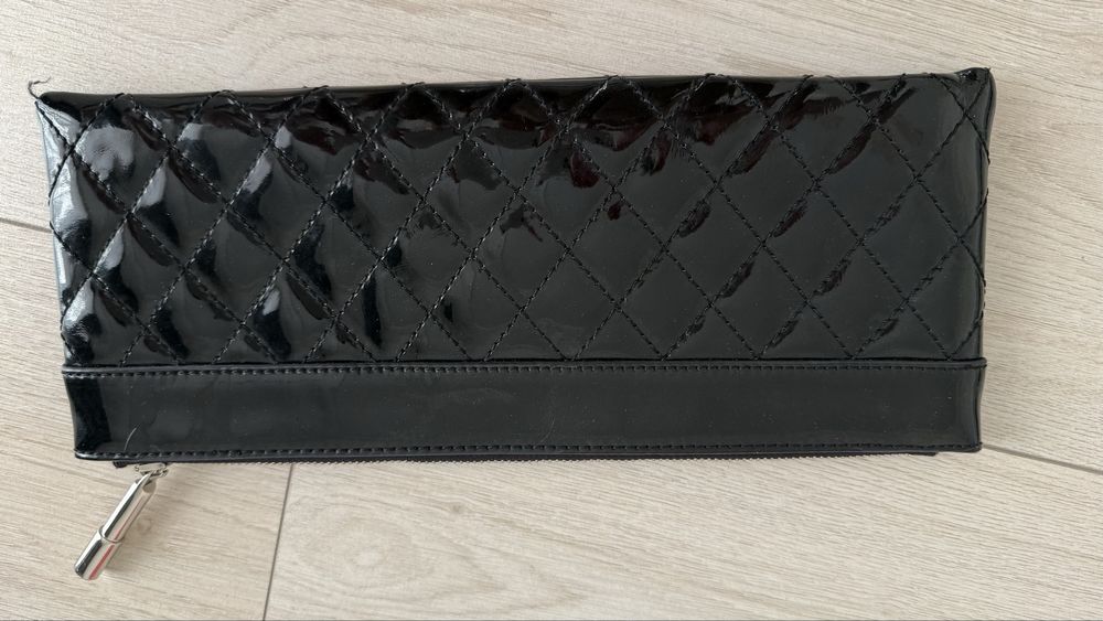 Клатч Burberry лаковый