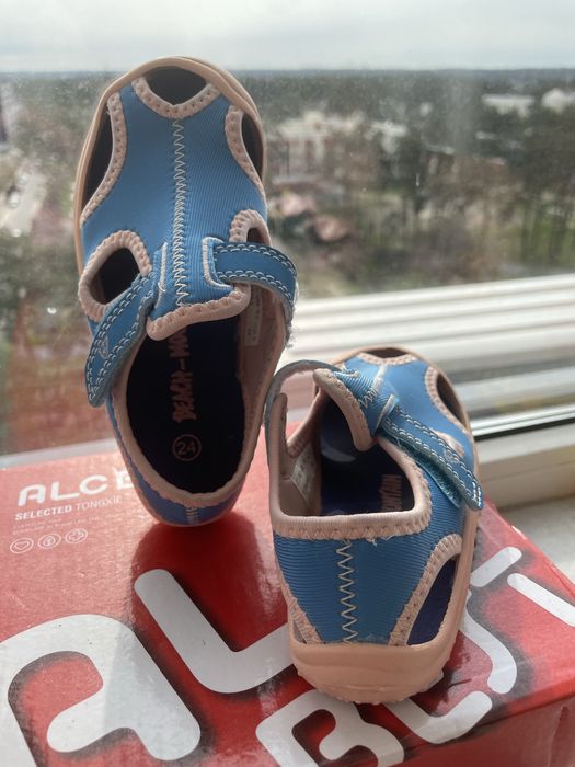 Босоніжки дитячі