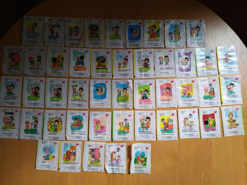 Вкладыши от жевательной резинки Love is