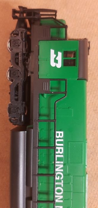 Локомотив Mehano HO Slovenia в отличном состоянии отличный ход и свет