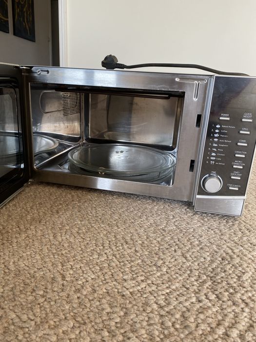 Micro-ondas BECKEN Digital com Grill e Convecção - Inox | Como Forno