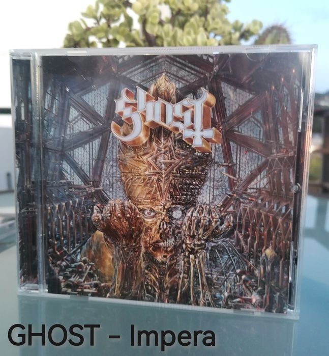 2 Cds de "Ghost"
